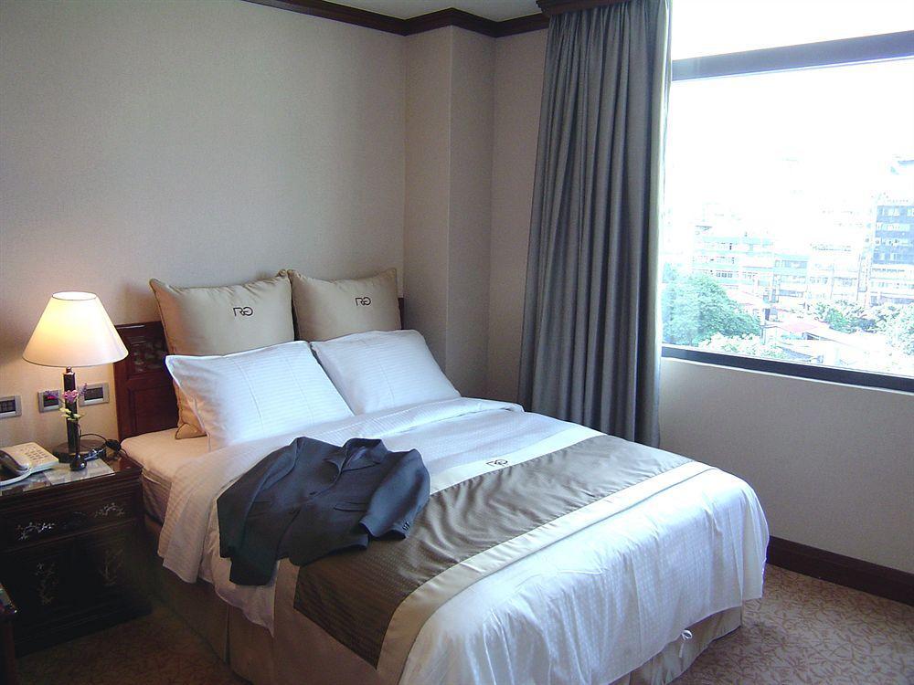Rich Garden Hotel Taipei Esterno foto