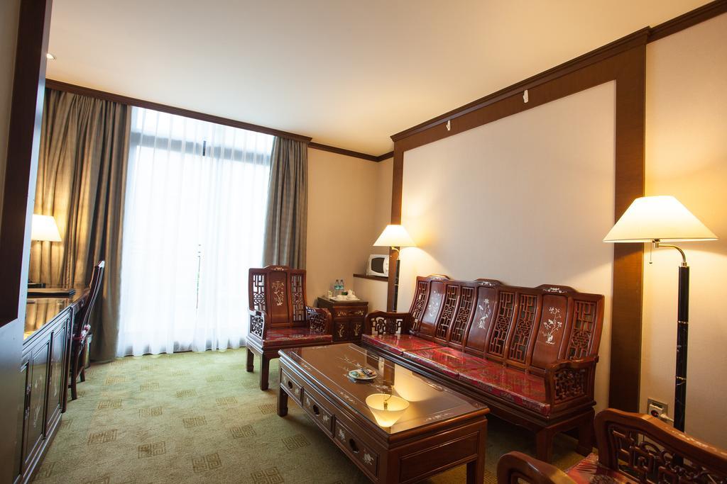 Rich Garden Hotel Taipei Esterno foto