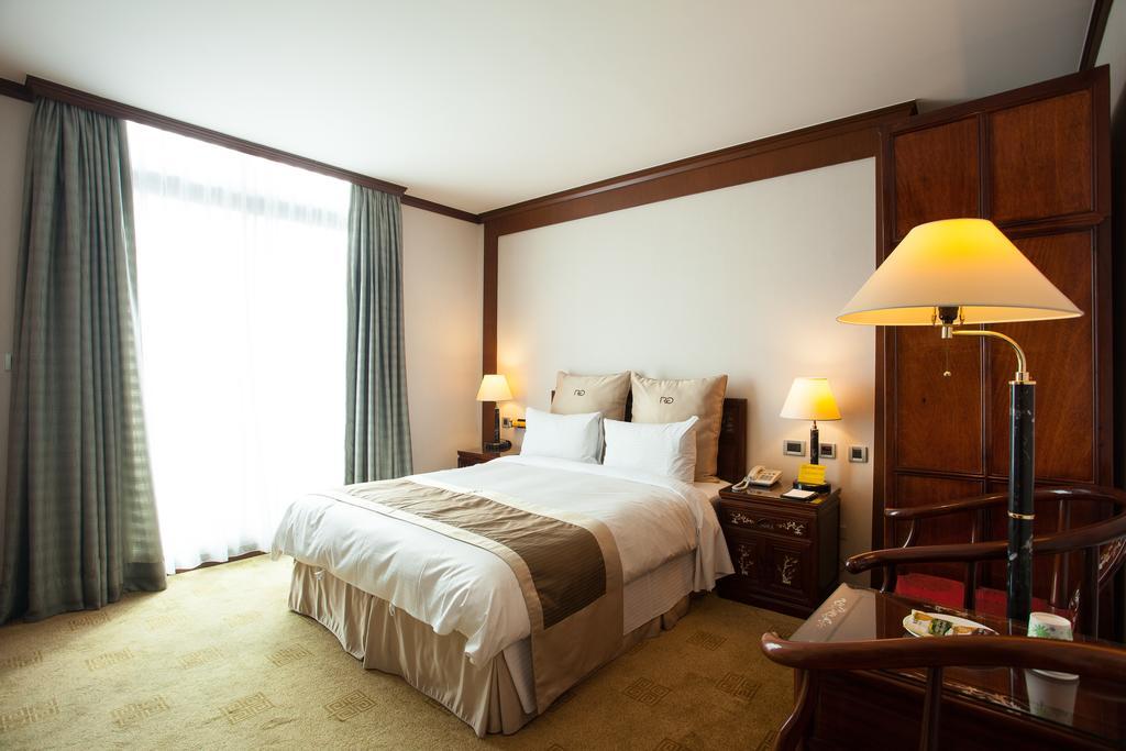Rich Garden Hotel Taipei Esterno foto