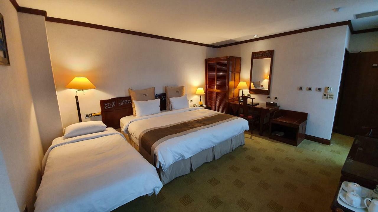 Rich Garden Hotel Taipei Esterno foto